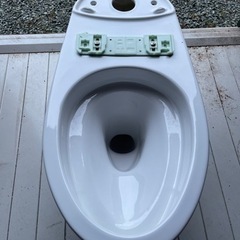 TOTO トイレ　ウォシュレット　タンク　便器の画像