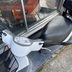 スズキ　レッツ4  カゴ、ボックス、U字ロック付きの画像