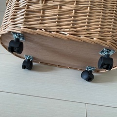 salut！　カゴ　ローラー付きの画像
