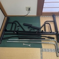 ぶら下がり健康器　懸垂マシン　チンニングスタンドの画像