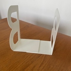 IKEAのブックエンド　ブックスタンドの画像