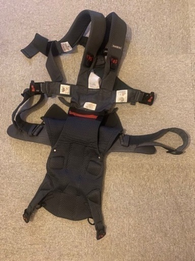 ベイビービョルン　ワンカイ　Baby Bjorn OneKai