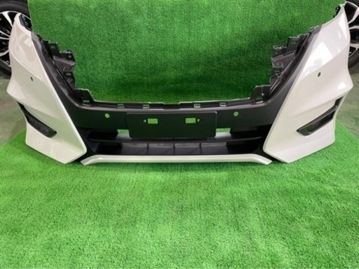 新品　セレナハイブリッド ハイウェイスター フロントバンパー