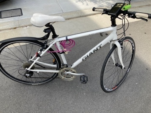 GIANT⭐︎白フレームクロスバイク