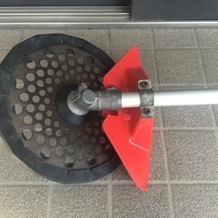 草刈機　刈払機　エンジン　ガソリン　携行缶の画像