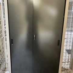 物置　高さ162cm×幅89cm×奥行き47cm