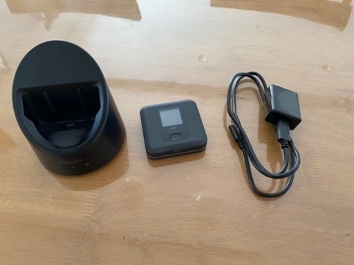 冨士ソフト　FS040WMB1（モバイルルーター）＋FFS040W（ホームキット）セット