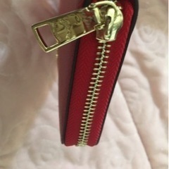 初回お値下げ♪正規品 上質なシックレザーアラウンドジップカードポケット付きの画像