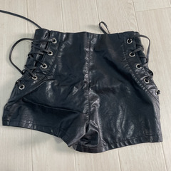 新品 未使用 タグ付き ショートパンツ ショーパン レザーの画像