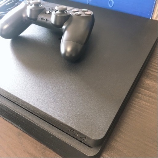 PlayStation®4 ジェット・ブラック 1TB CUH-2000BB01