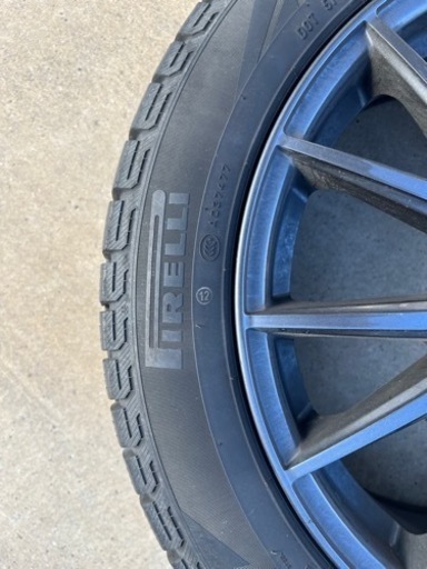 ★値下げしました★【ホイール付き】スタッドレス　ナット有