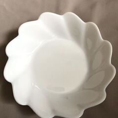 白いお皿 ⑧