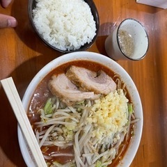 定期的に一緒に食事に行ける友達が欲しいんです。