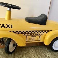 ⚫︎子ども　乗り物　車　イエローキャブタクシー　350円　売りま...