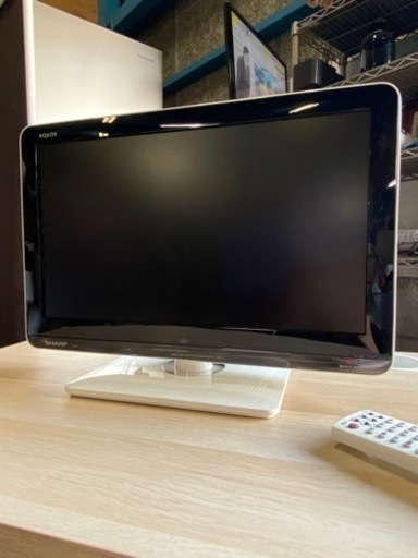 出ました!!明治屋激安シリーズ!! キッチンや子供部屋におすすめ!! SHARP LC-19K3 液晶テレビ 19型 早い者勝ちです!!