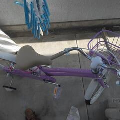 三輪車（子供用自転車）の画像