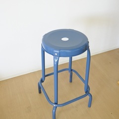 イケア　スツール（青）の画像