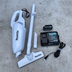 マキタ充電器、充電池付き掃除機