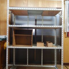 アングル棚（棚板や写真に写っている物入）