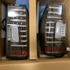 la600s タントカスタム　エムブロLEDテール 前期