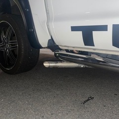 タンドラ  ワンオフ左右2本出しマフラー　