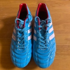 サッカー　シューズ　アディダス