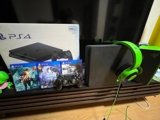 PS4セット！ソフト3本付き