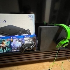 PS4セット！ソフト3本付き