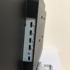 ディスプレイ（31.5型液晶ディスプレイ）の画像