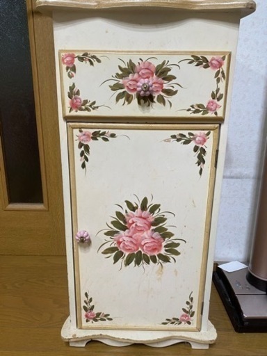 薔薇家具