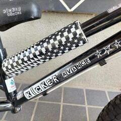 ランニングバイク KickerAvance ストライダーの画像