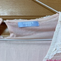 フリーズショップ　トップスの画像