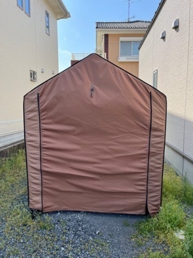 サイクルハウス　自転車置き場　3台