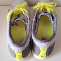 🌟美品(定価￥15787)adidasランニングシューズの画像