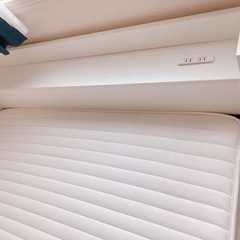 ダブルベッドの画像