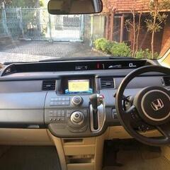 ホンダステップワゴン Ｇ　Ｌパッケージ　１オーナー純ナビＤＶＤ　ＥＴＣ　ＦＯＧ　左Ｐドア　８人乗りの画像