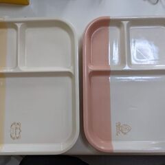 食器２枚もらってくれませんか〜？