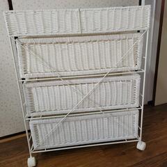 【4/16まで受け渡し希望】藤バスケットのキャビネットの画像