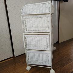 【4/16まで受け渡し希望】藤バスケットのキャビネットの画像