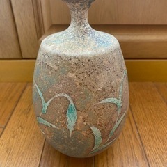 松本佐一　花瓶　草模様　骨董品