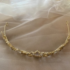 ウェディング　ティアラの画像