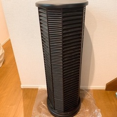 アジア調回転式CDラックさしあげます。