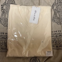 未開封の新品トップス(Fサイズ)2点セットを3000円で❣️の画像