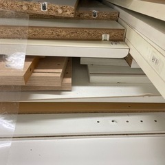 ジャンク品　板　各種家具パーツ　工作　DIY　廃材の画像