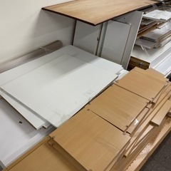 ジャンク品　板　各種家具パーツ　工作　DIY　廃材の画像