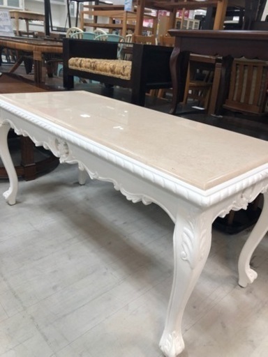 取りに来れる方限定！大理石テーブルです！