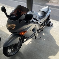 ＺＺＲ４００ 