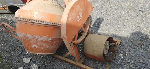 「決まりました」　コンクリートミキサー　　2.5型