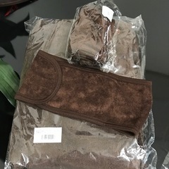 値下げ！！シックなダークブラウン　ガウン　嬉しいバンダナ2個サービスの画像