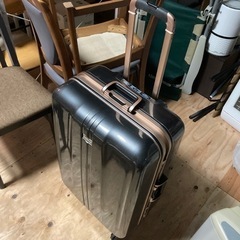 ● スーツケース、レジェンドウォーカーの画像